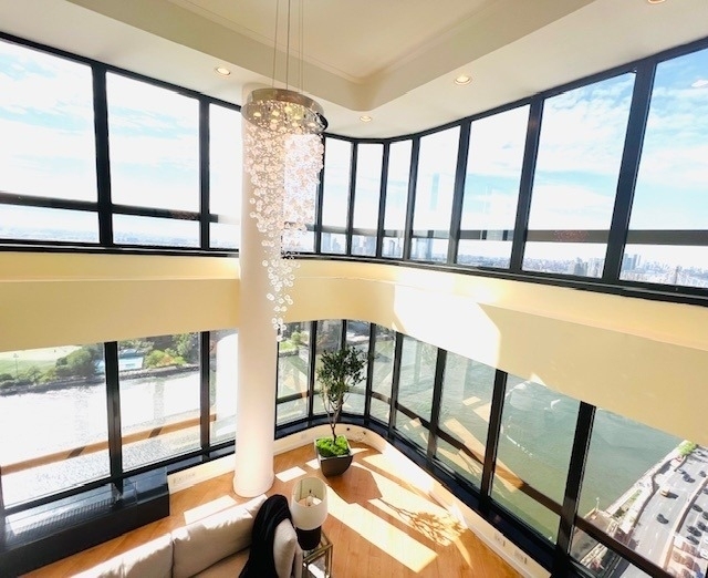 530 E 76th Street - Photo 4