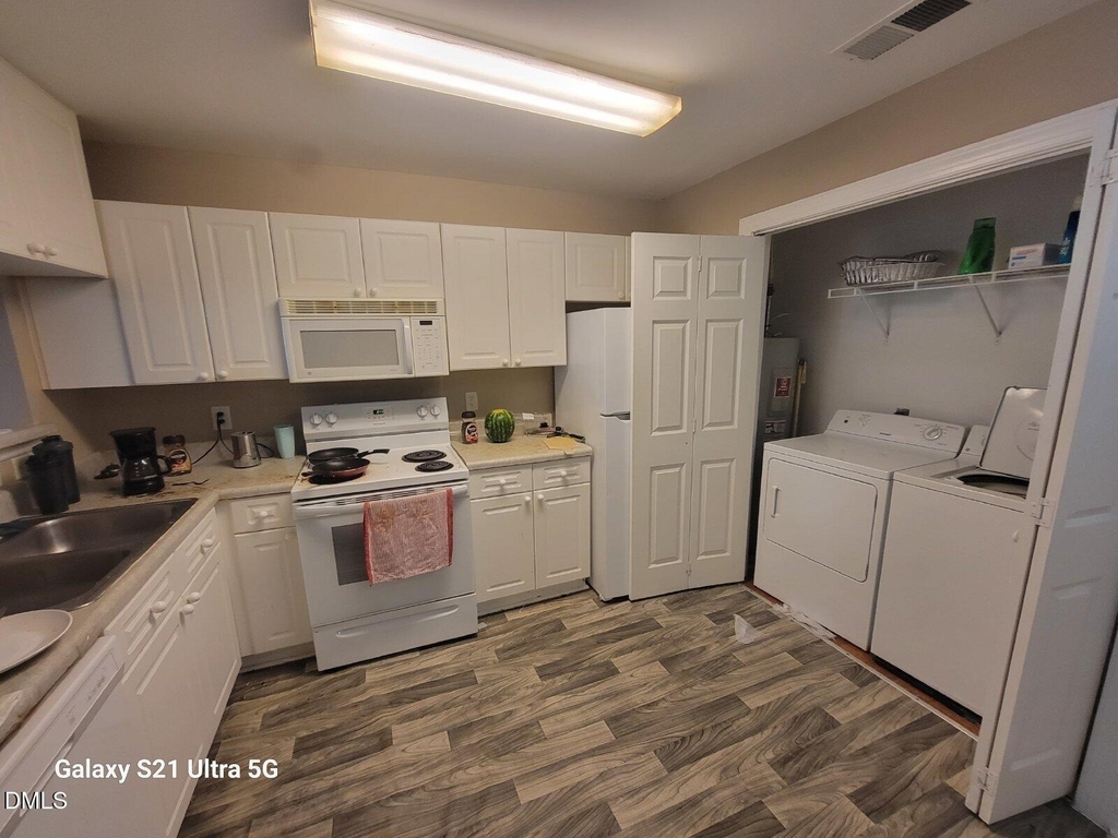 929 Morreene Road - Photo 1