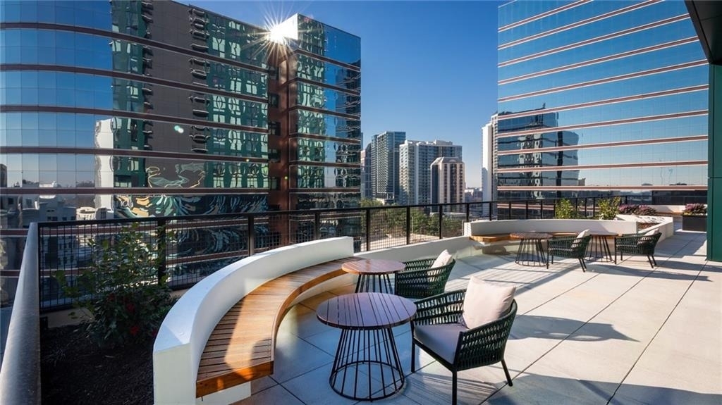 1382 Peachtree Street Ne - Photo 3