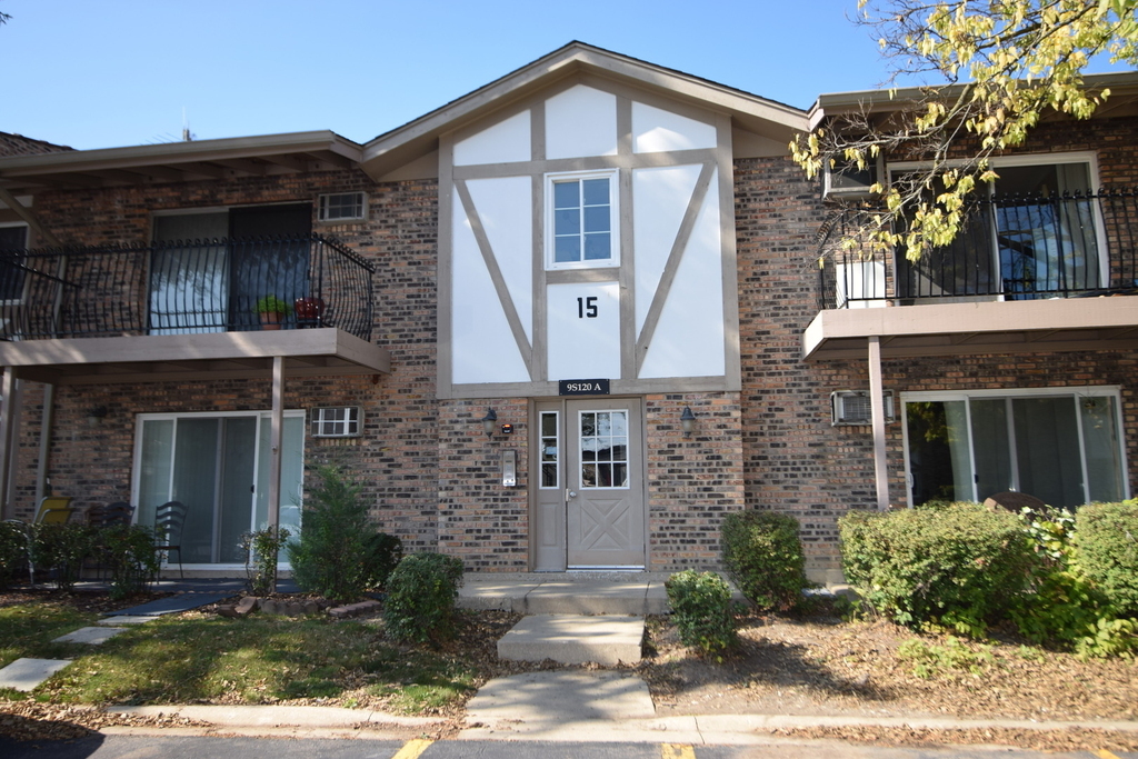 9s120 Lake Drive - Photo 0