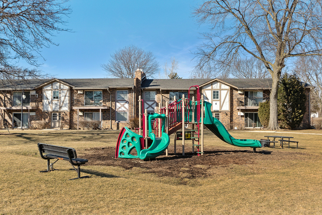 9s120 Lake Drive - Photo 16