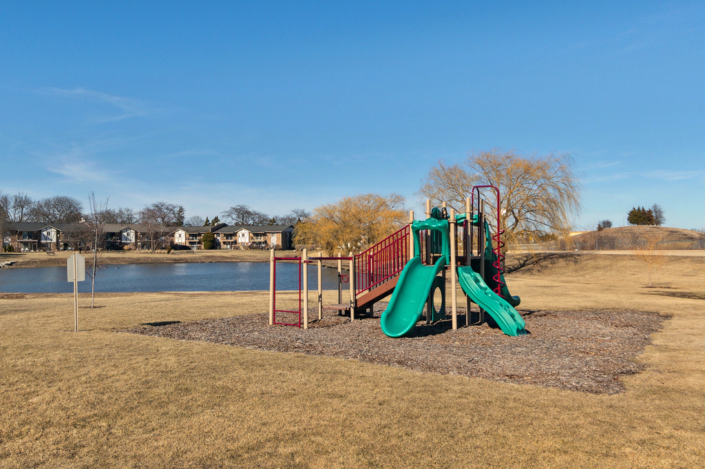 9s120 Lake Drive - Photo 14