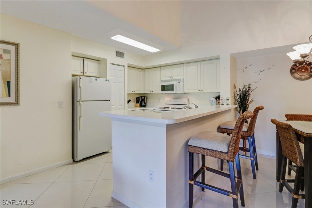 1190 Wildwood Lakes Boulevard - Photo 5