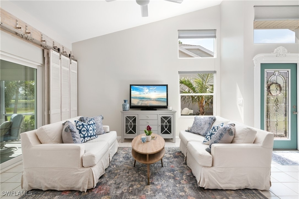 141 Bristol Lane - Photo 3