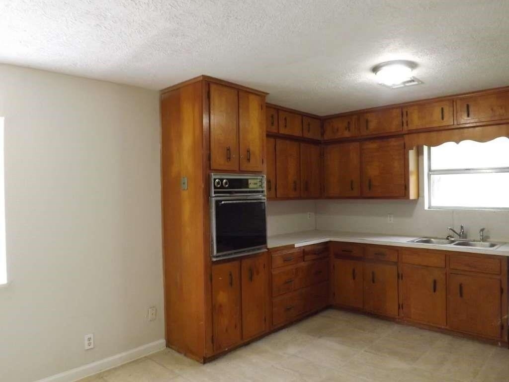501 S Holmes Street - Photo 11