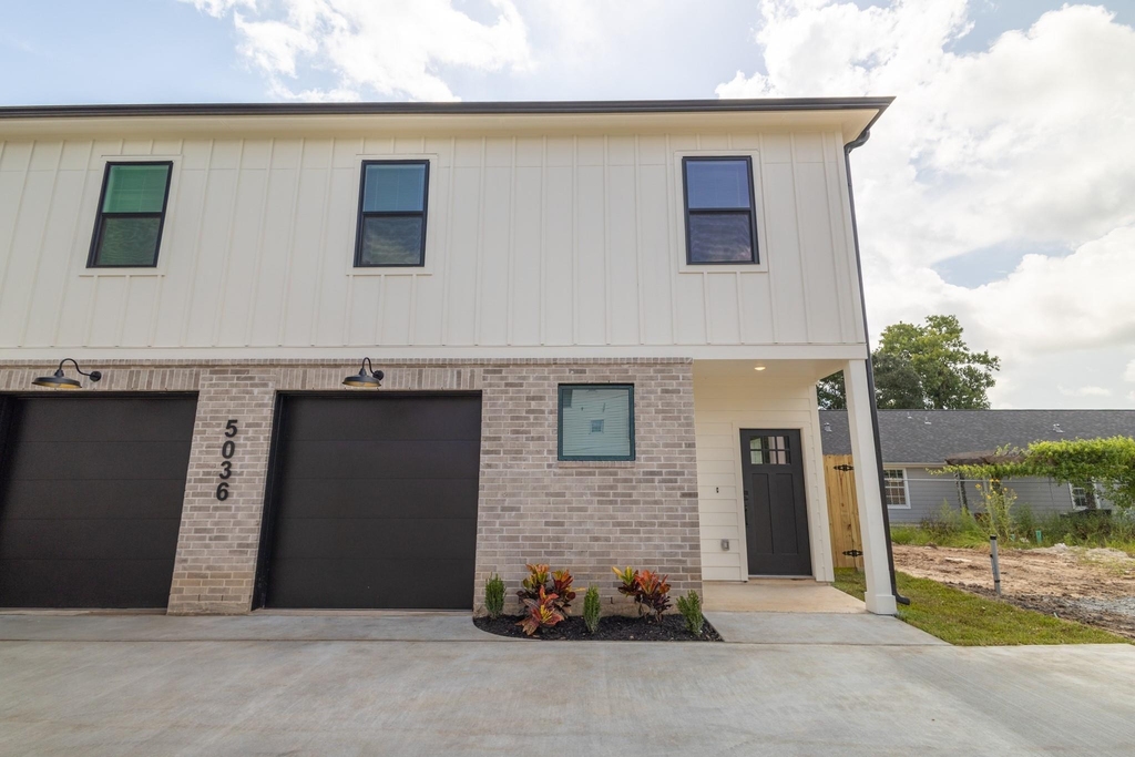 5036 Mallow Street - Photo 1
