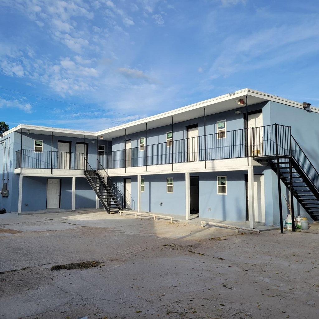4312 Crane - Photo 0