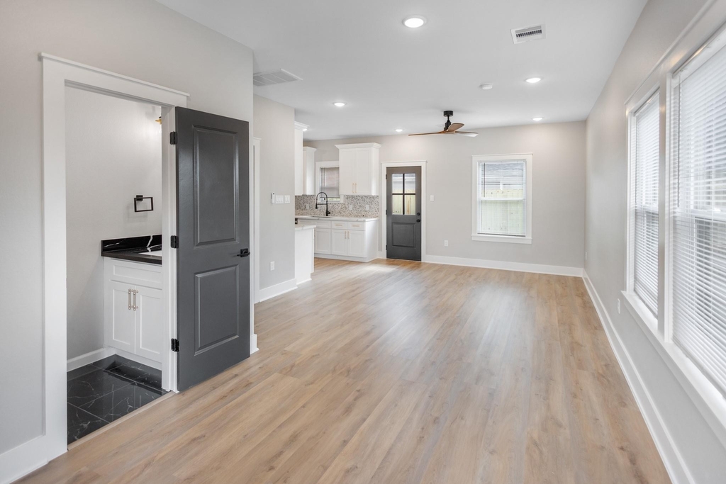 5036 Mallow Street - Photo 8