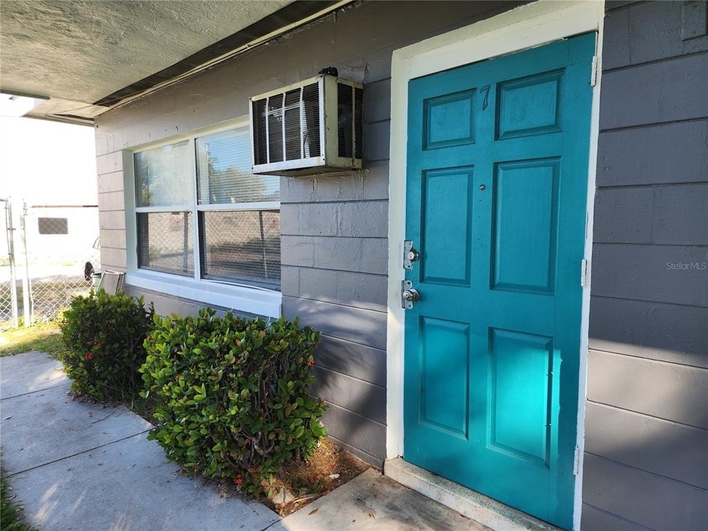 2219 Highland Street - Photo 0