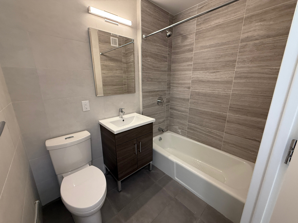 West 48th Street - Photo 6