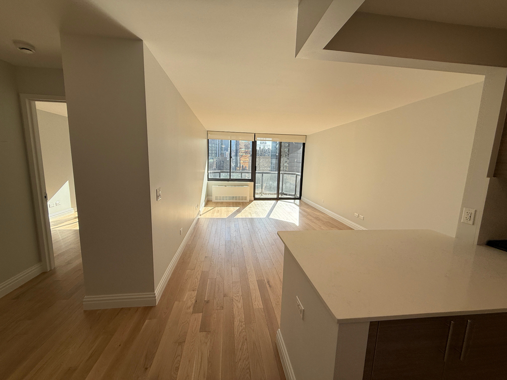 West 48th Street - Photo 1