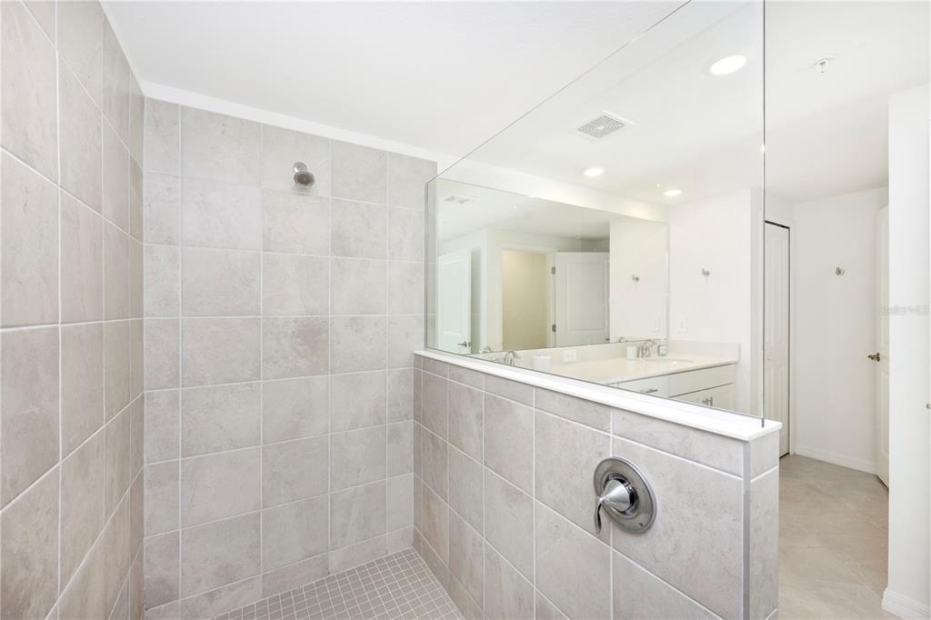 17640 Boracay Court - Photo 28