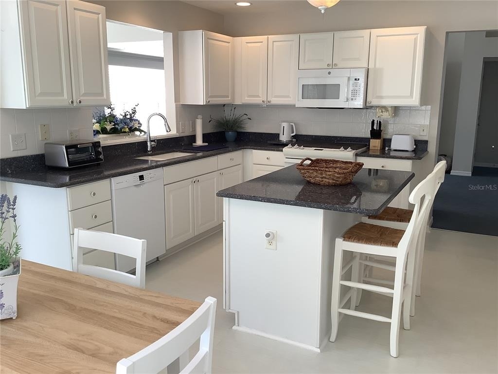 890 Haynesville Way - Photo 3