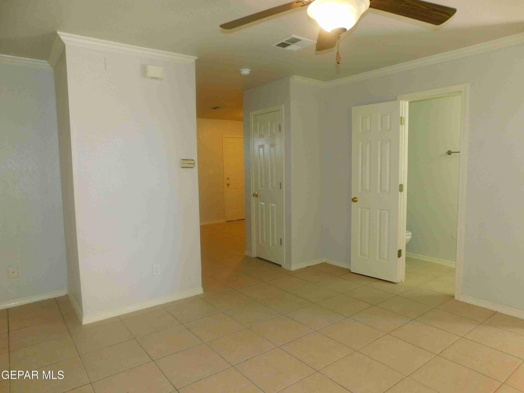 10021 Railroad Drive - Photo 3