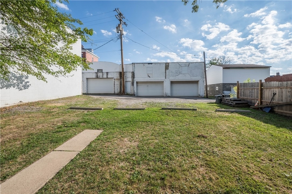 360 Duncan Ave - Photo 15
