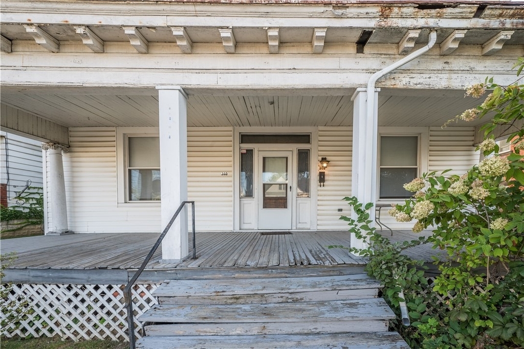360 Duncan Ave - Photo 1