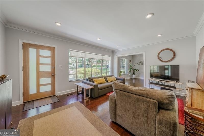 1920 W Forrest Avenue - Photo 3