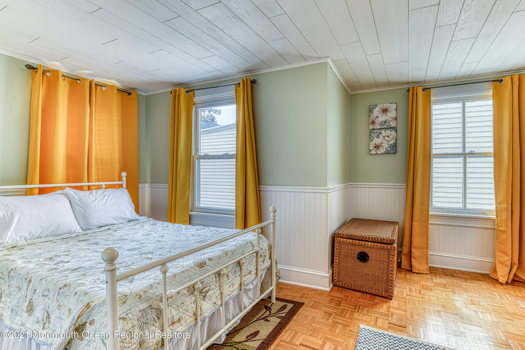 87 Embury Avenue - Photo 19