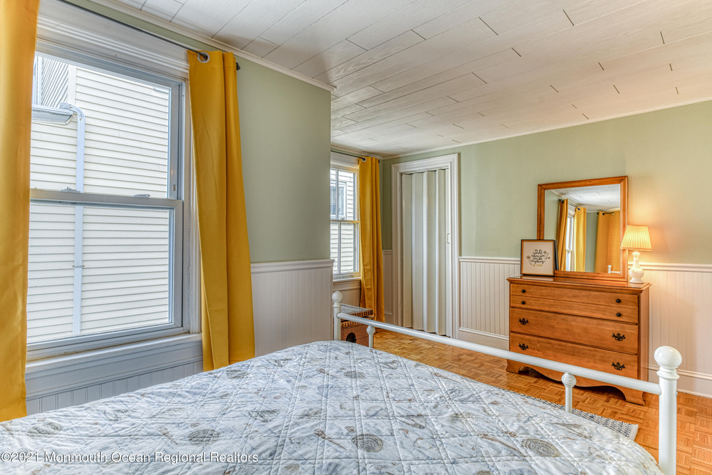 87 Embury Avenue - Photo 20