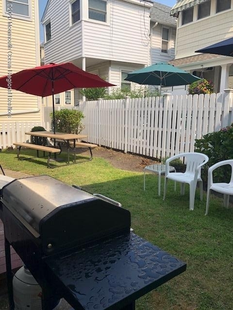 87 Embury Avenue - Photo 4