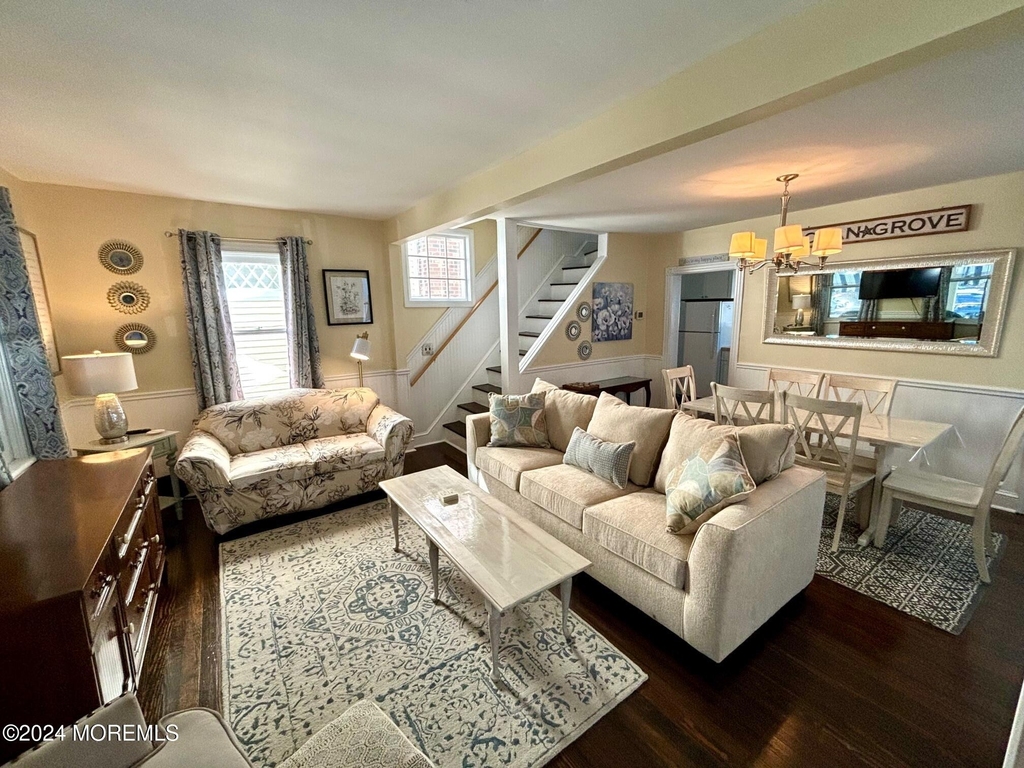87 Embury Avenue - Photo 5