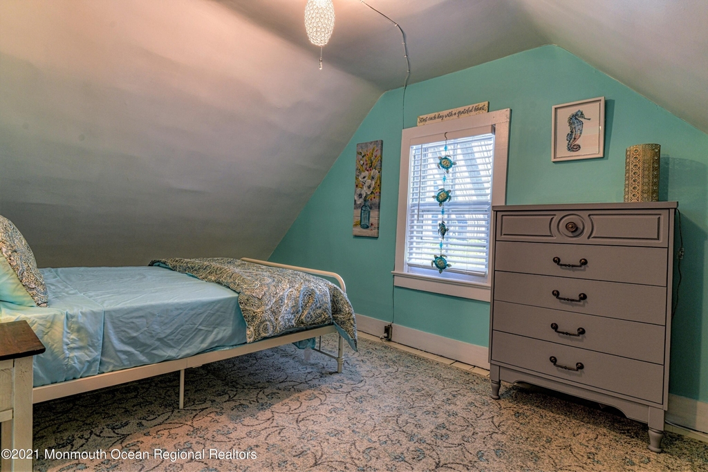 87 Embury Avenue - Photo 29