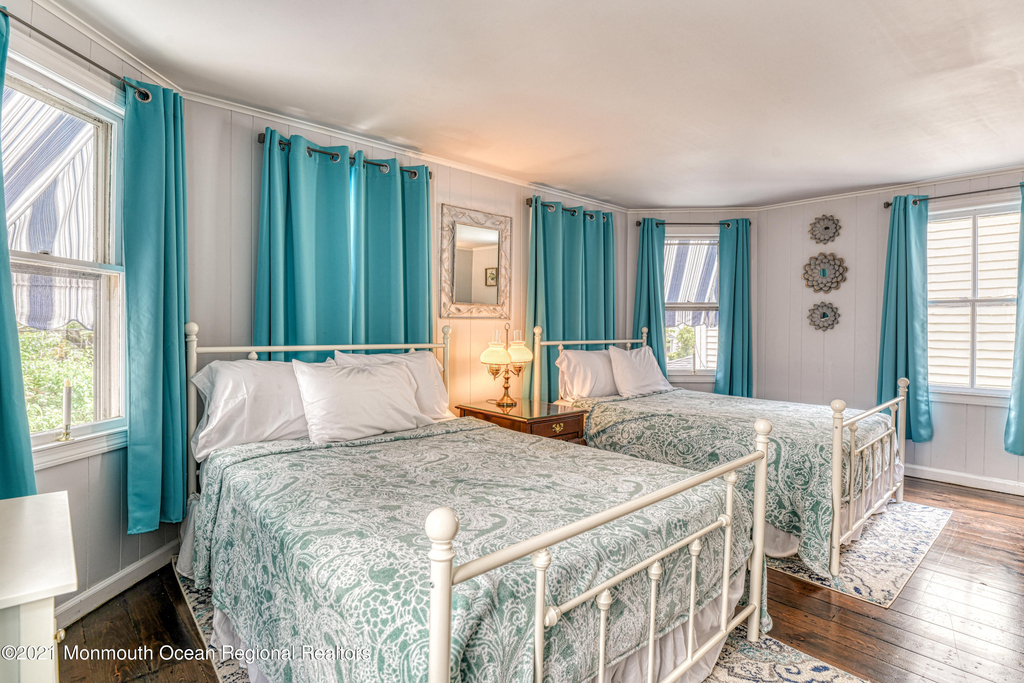 87 Embury Avenue - Photo 24