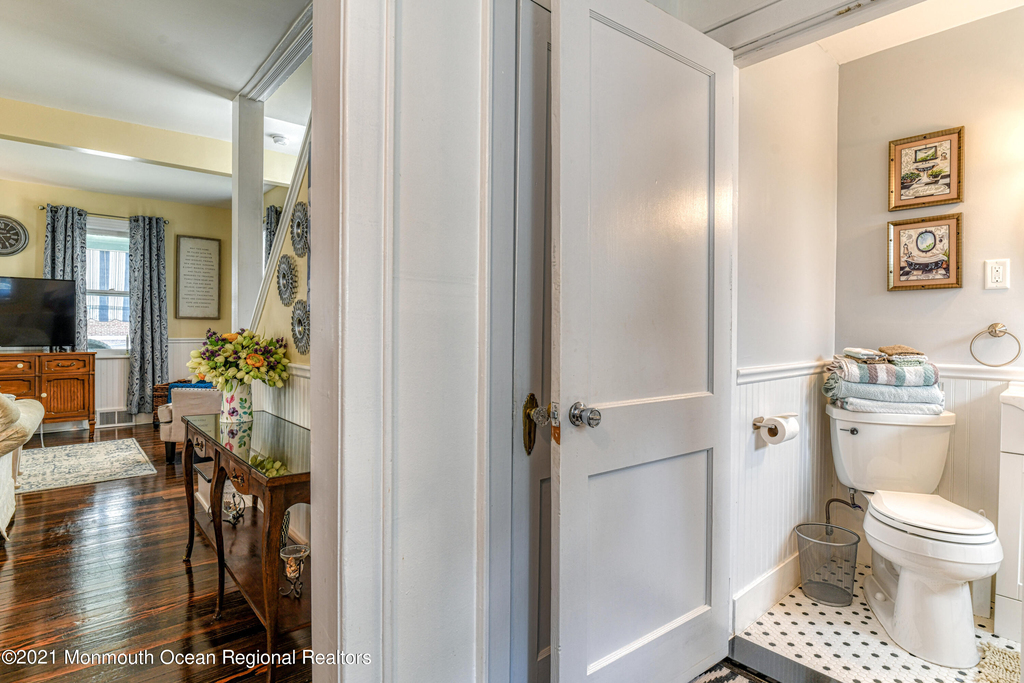 87 Embury Avenue - Photo 15
