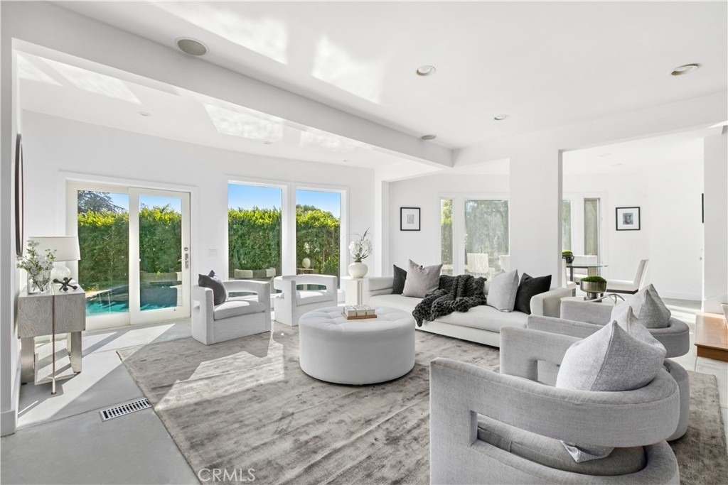 9625 Oak Pass Road - Photo 2