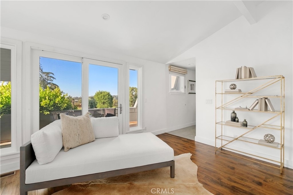 9625 Oak Pass Road - Photo 15