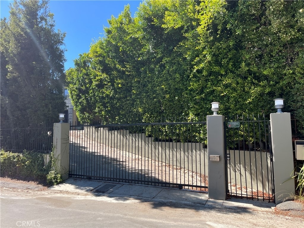 9625 Oak Pass Road - Photo 23