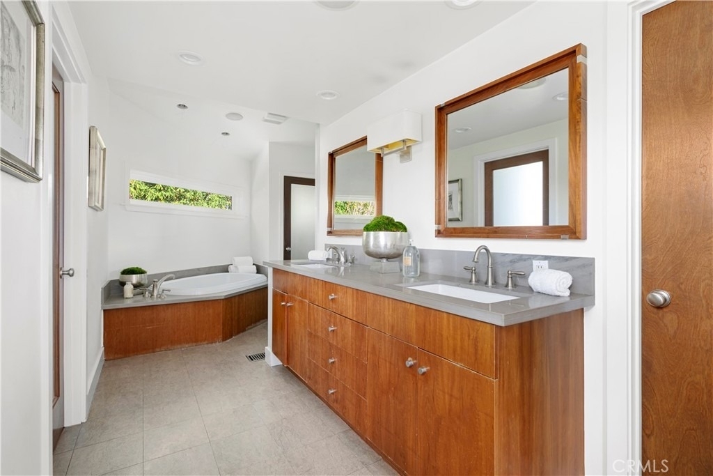 9625 Oak Pass Road - Photo 12