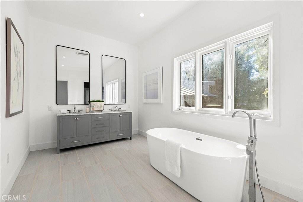 9625 Oak Pass Road - Photo 9