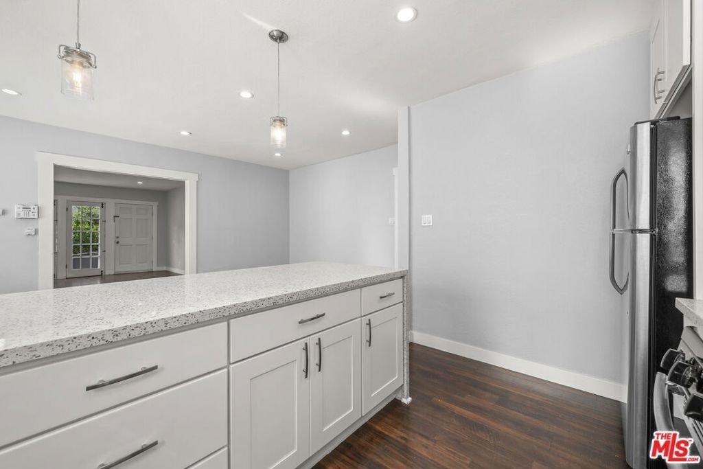 1754 N La Brea Avenue - Photo 9