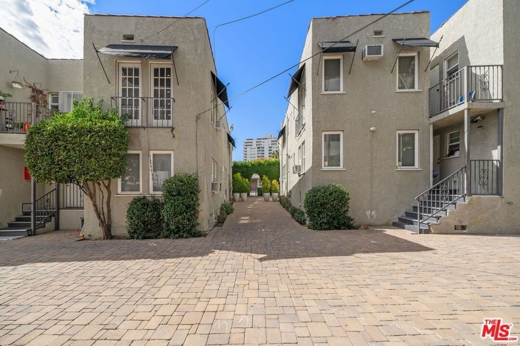 1754 N La Brea Avenue - Photo 20
