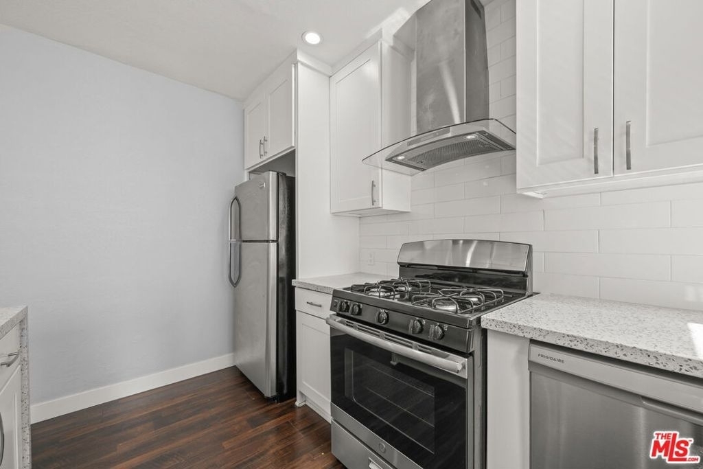 1754 N La Brea Avenue - Photo 7