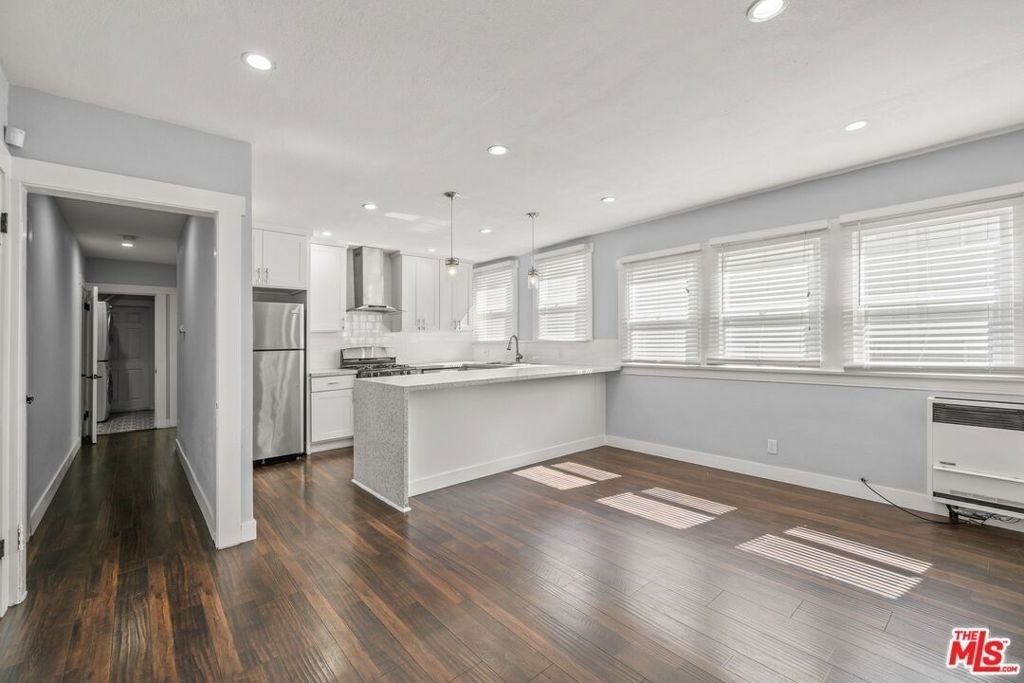 1754 N La Brea Avenue - Photo 5