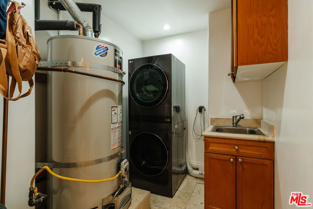 1835 Pandora Avenue - Photo 35