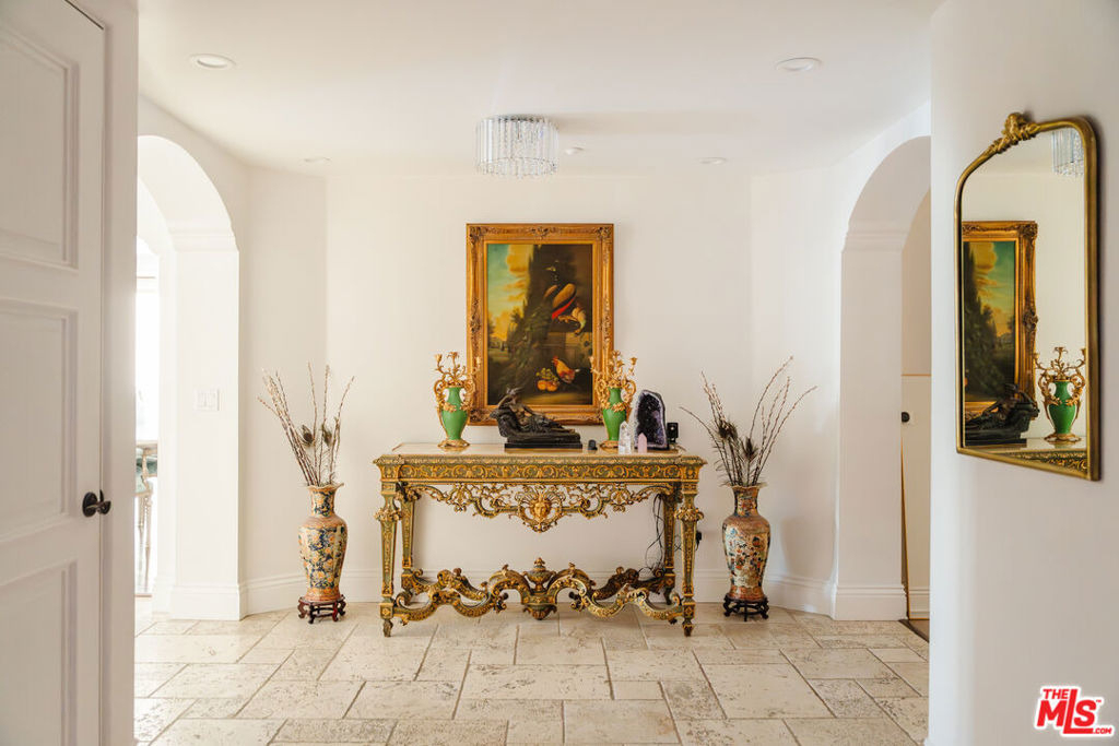 1835 Pandora Avenue - Photo 6