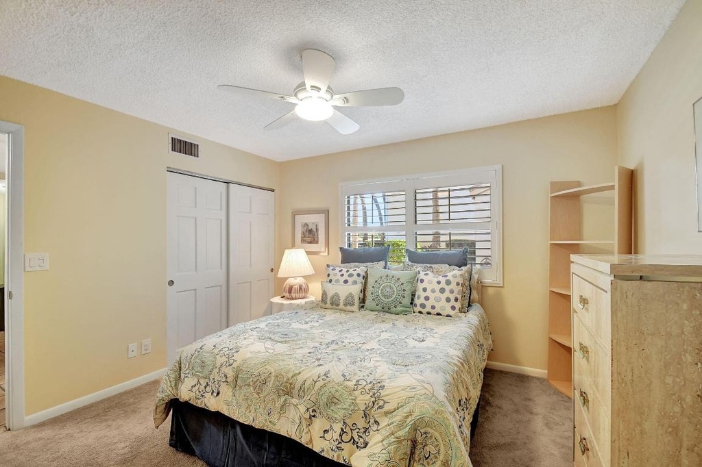 318 Oak Harbour Drive - Photo 19