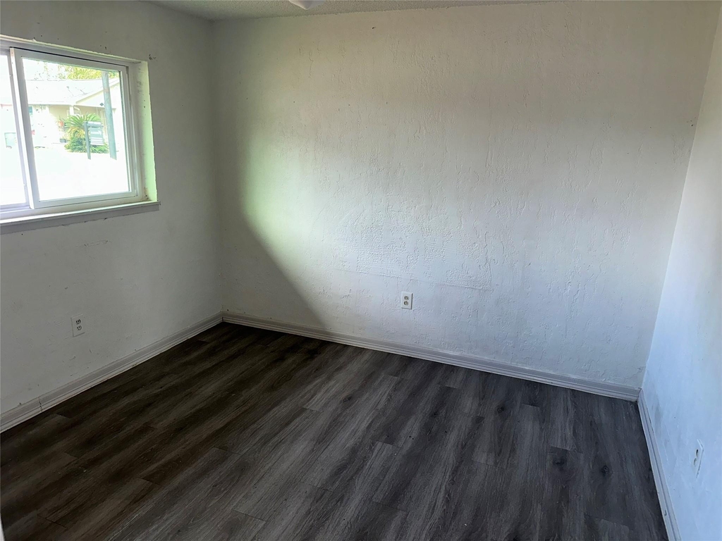 5405 Suez Street - Photo 9