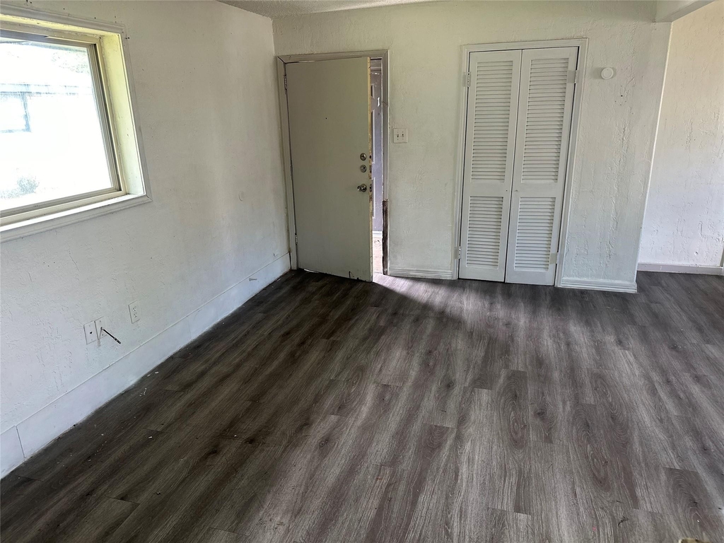 5405 Suez Street - Photo 3