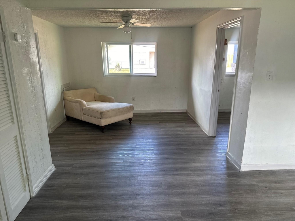 5405 Suez Street - Photo 5