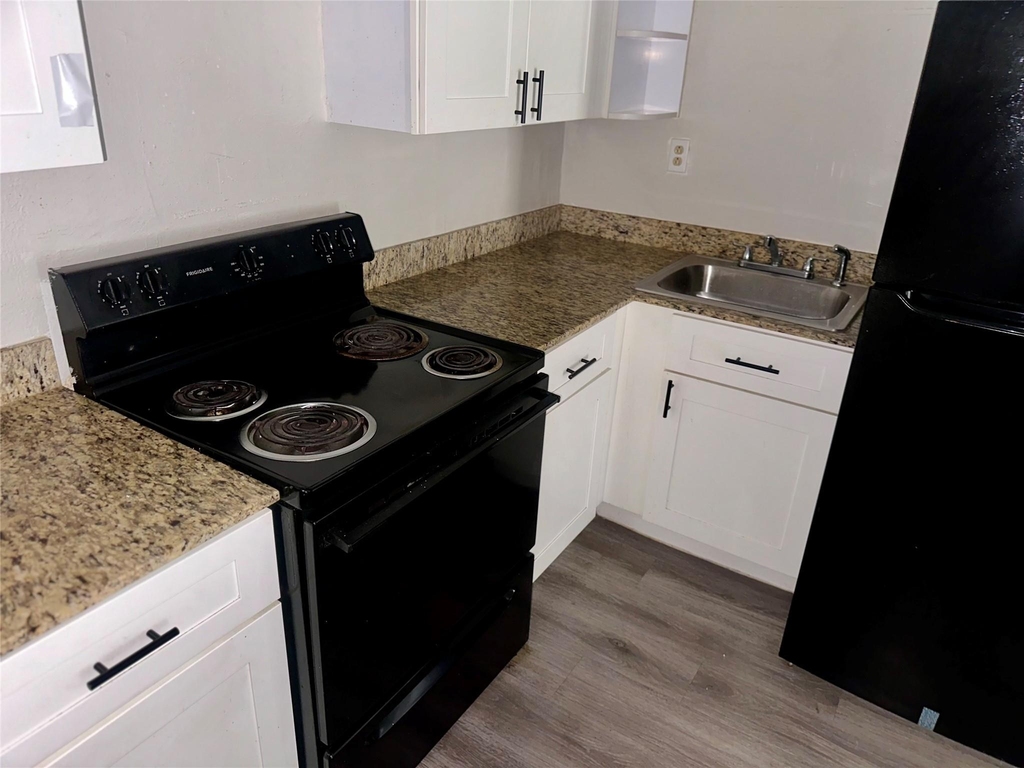 5405 Suez Street - Photo 5
