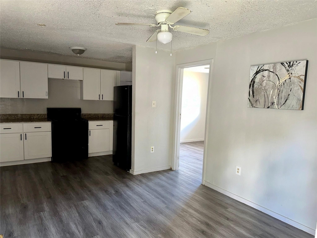 5405 Suez Street - Photo 0