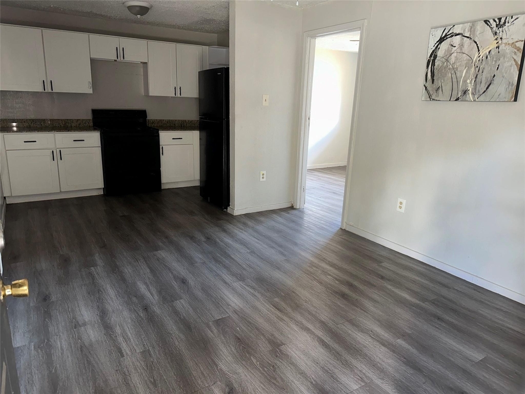 5405 Suez Street - Photo 1