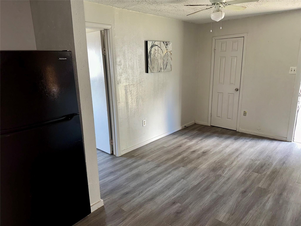 5405 Suez Street - Photo 3
