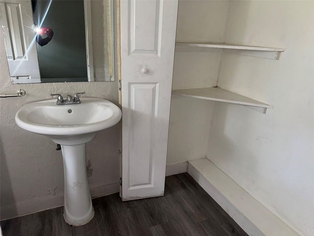 5409 Suez Street - Photo 8