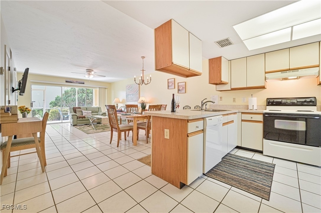 1936 Beach Parkway - Photo 8