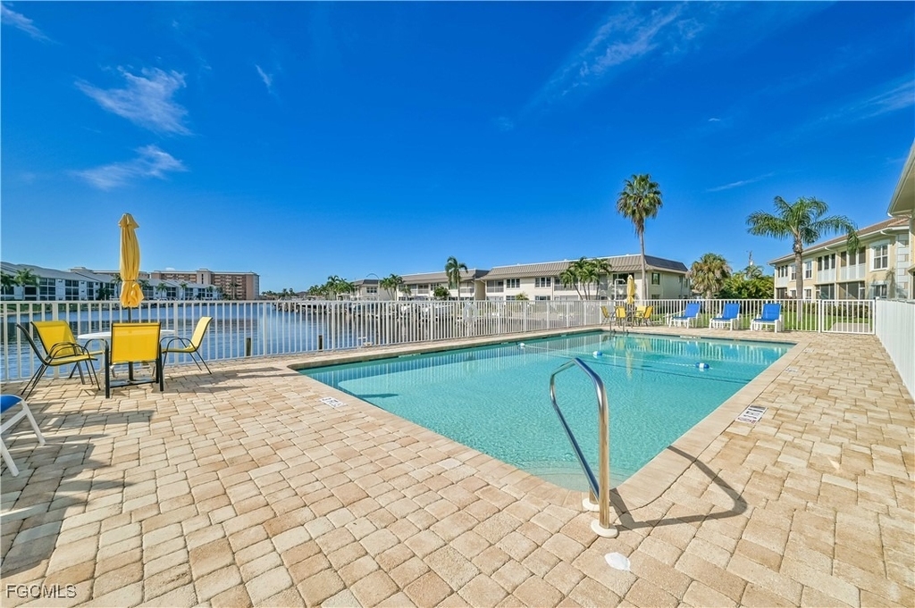 1936 Beach Parkway - Photo 2